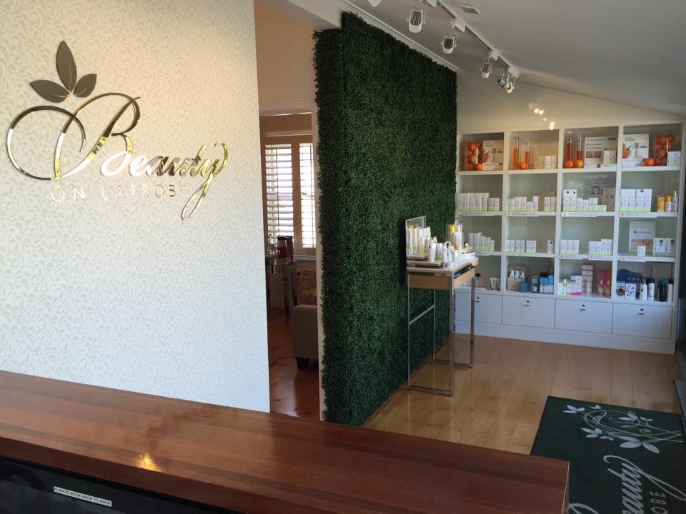 Beauty on LaTrobe became an exclusive stockist of Ultraceuticals after studying cosmetic dermal science. 