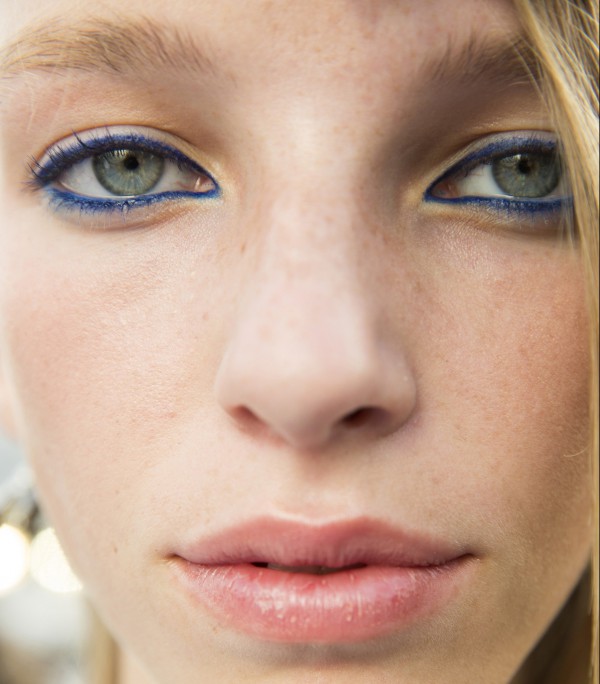 Make blue eyeliner your next kit update