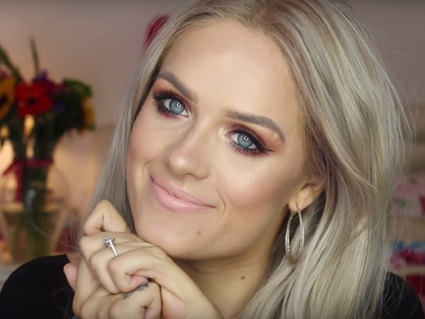 This Beauty Vlogger Will Inspire You