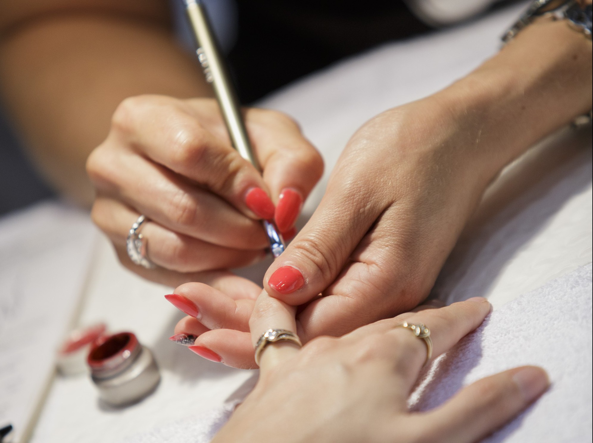 NEW! Makeup & nail competitions at Salon Melbourne.