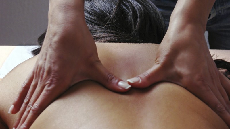 Shiatsu massage: 8 must-know facts