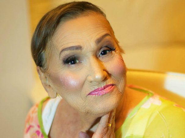 This 80-year-old is Glam-Ma-rous!