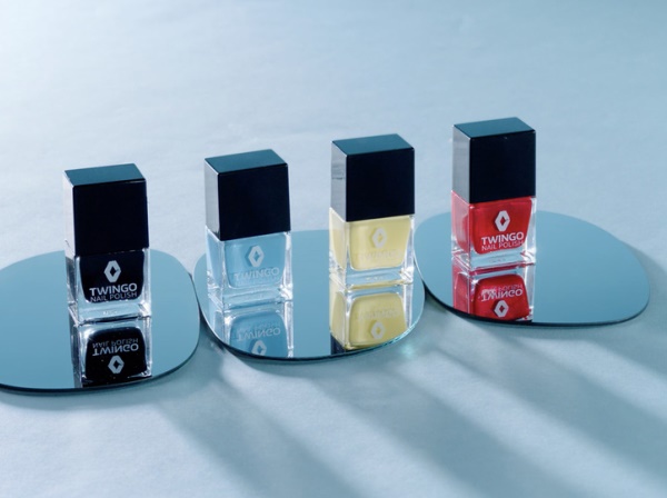 Renault drives feminists crazy with new nail polish ad