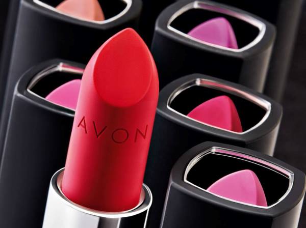 Avon shareholders calling – for sale of company 