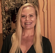 Meet Lisa Zwart from Honey Body Salon