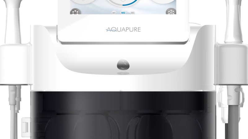 AQUAPURE: The most refreshing hydrating facial treatment with a glow