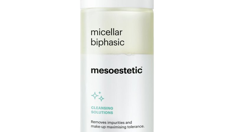 New potent yet gentle biphasic make-up remover