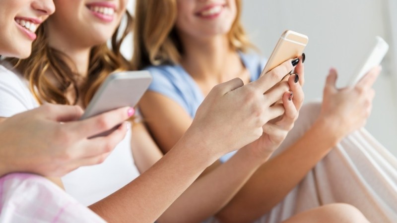 Tips to help beauty brands successfully market to Generation Z