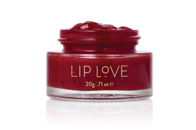 fake-the-lip-filler-look-with-these-pro-plumping-products