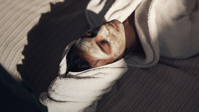 How to Decide Which Products to Use in Your Facials