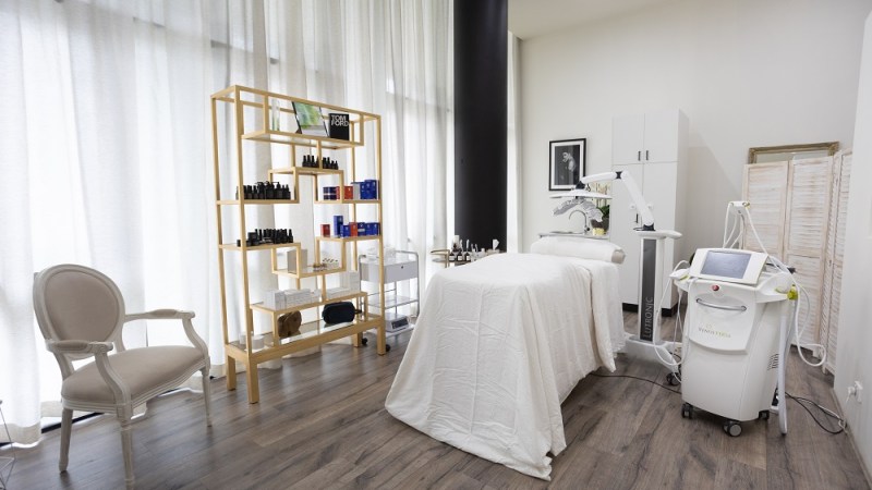 Salon Profile: Amirova Cosmetic Clinic, Home to the Oxylight Facial Treatment