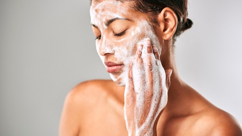 6 Professional Cleansers That Stand Out From the Crowd