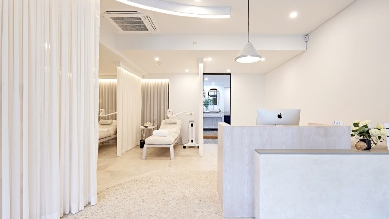 Teeth Whitening Services Are Becoming More Accessible. The Whitening Clinic Is Doing It in Style