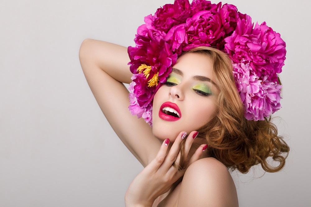 Your Spring/Summer 2023 Makeup Trend Forecast