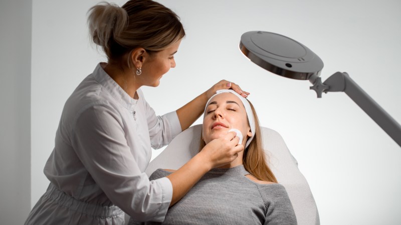 Can Beauty Therapists Flag Potential Skin Cancers During a Facial?